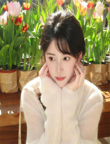 SS017小早川怜子的文化视角：动作捕捉的技术应用与表演 理解作品的时代背景与文化语境